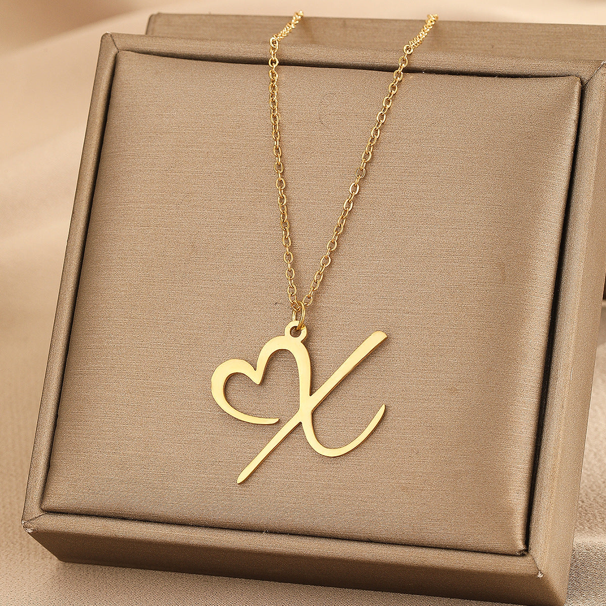 Heart of love 26 letter necklace