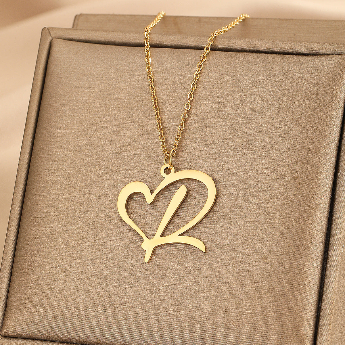 Heart of love 26 letter necklace