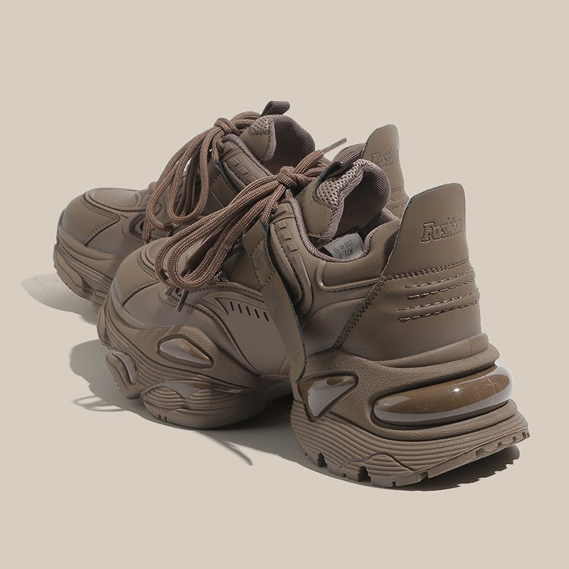 sports shoes women
