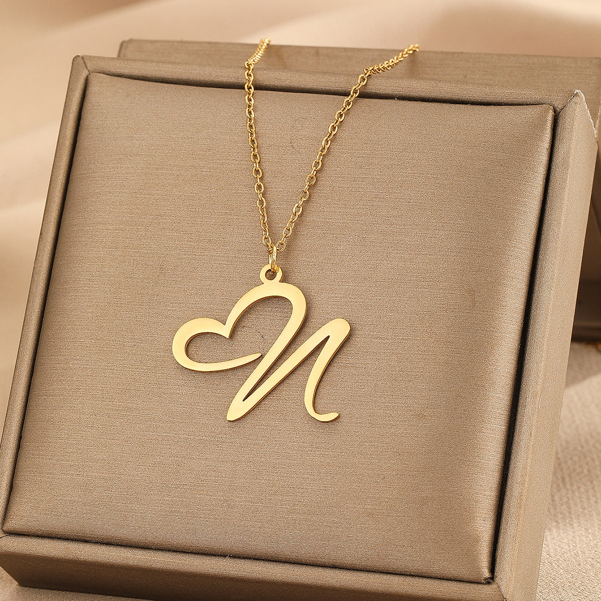 Heart of love 26 letter necklace